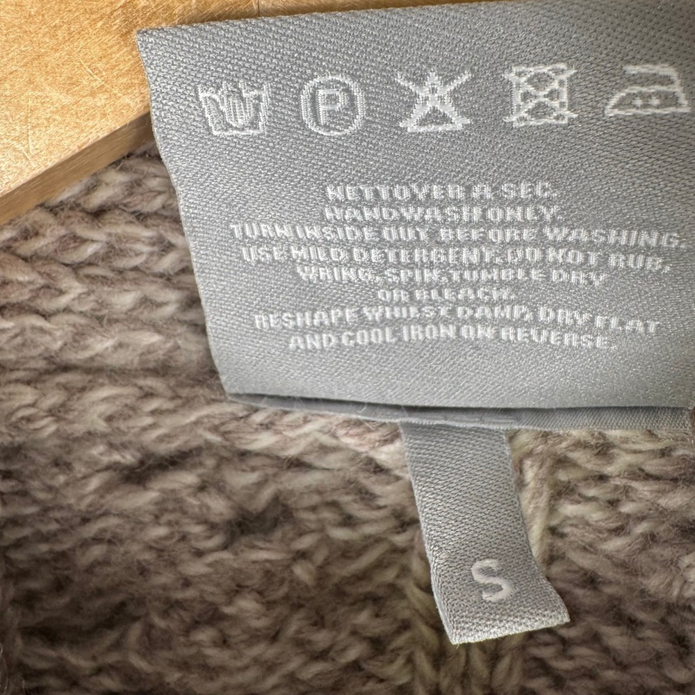 Aran Woollen Mills Merino Wool Cable Knit Cardigan Asymmetrical Button Sweater - Picture 3 of 6